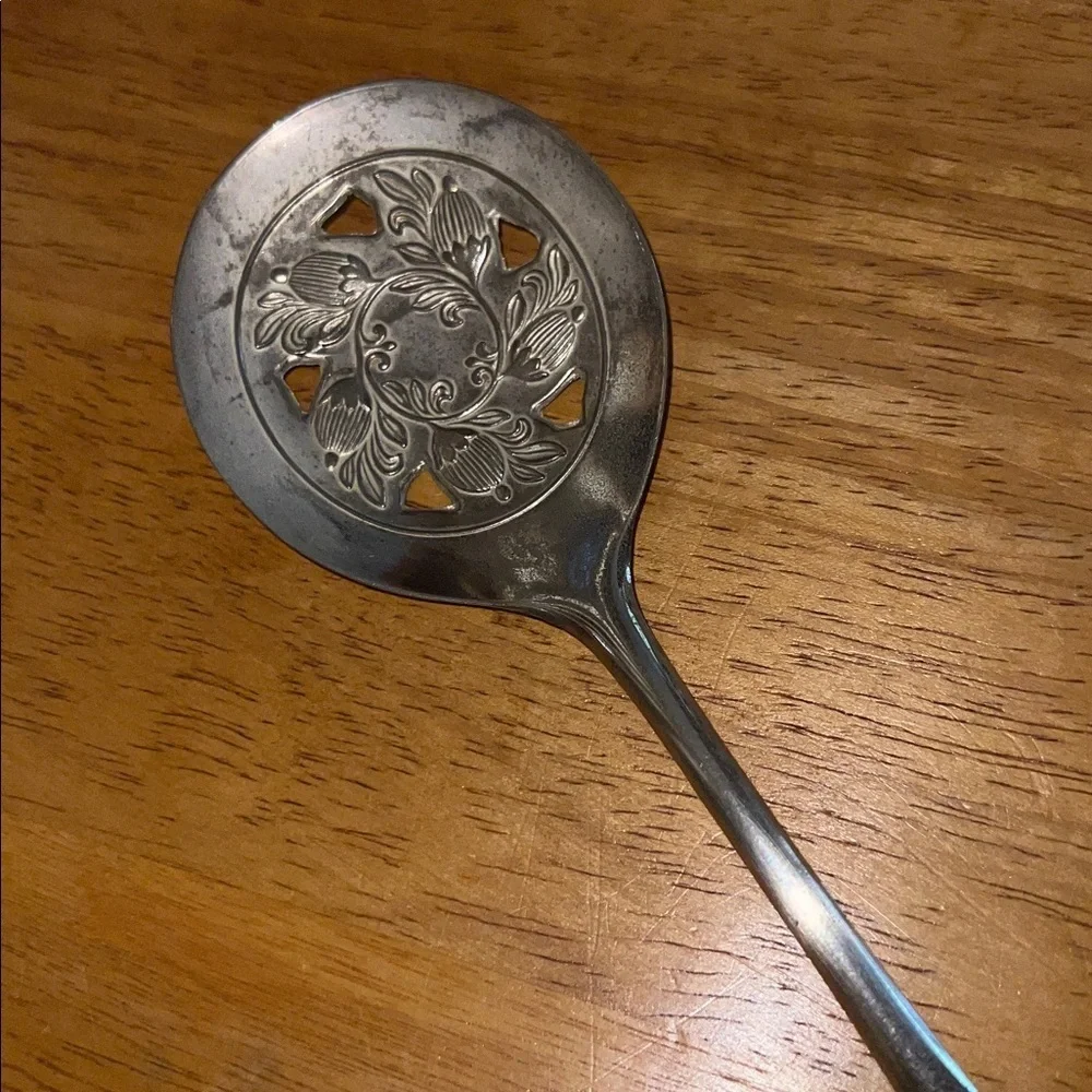 Vintage Leonard Silverplate Serving Spoon Tomato Cranberry Slotted Pierced Italy